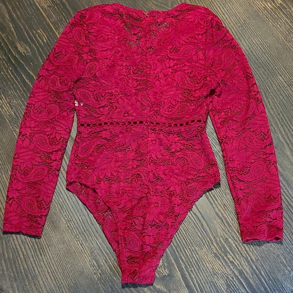 Red lace bodysuit Small - Picture 4 of 6